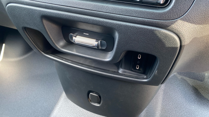 Mercedes-Benz Vito L2 Diesel Rwd 116CDI Select Van 9G-Tronic - Image 36